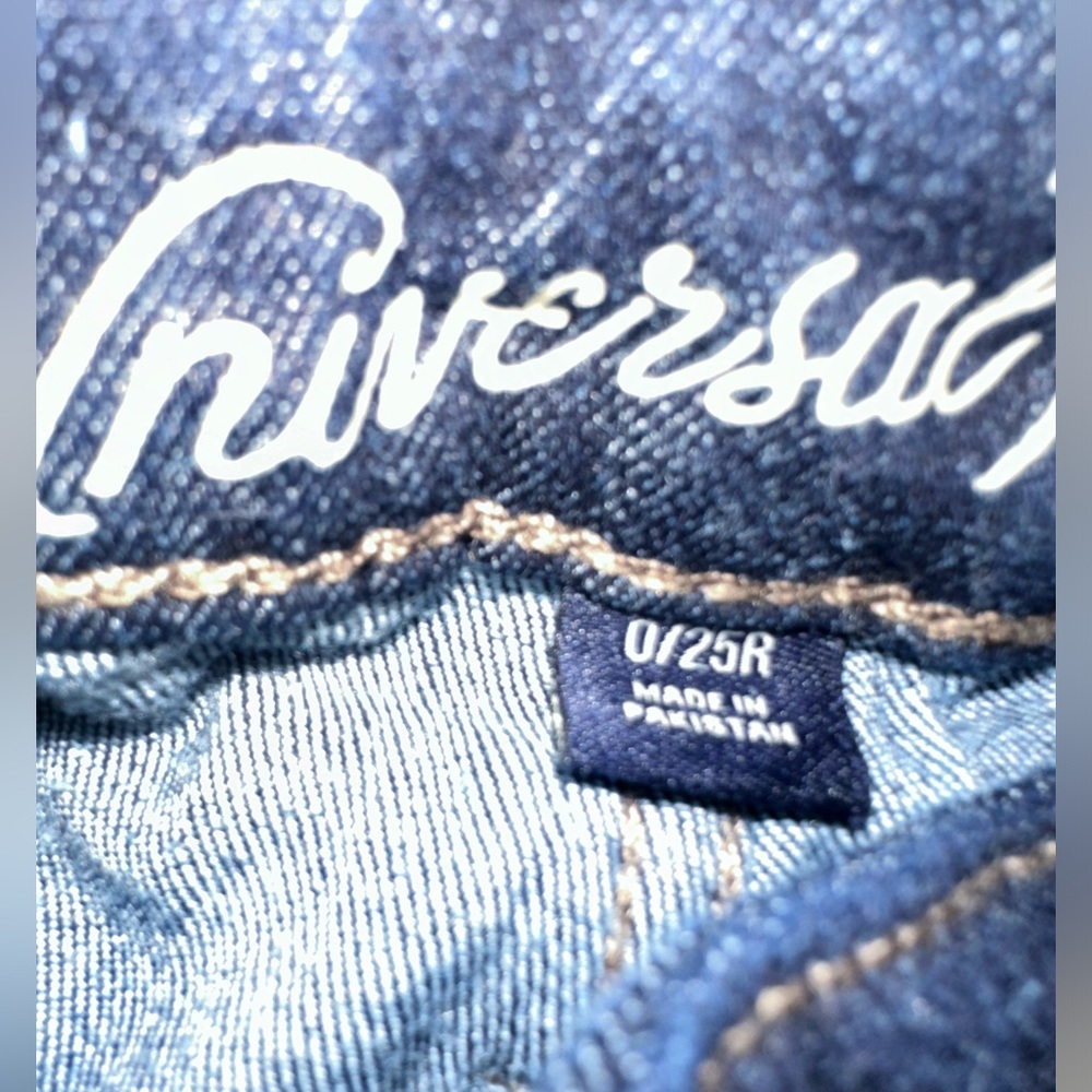 Jeans - Picture 2 of 2